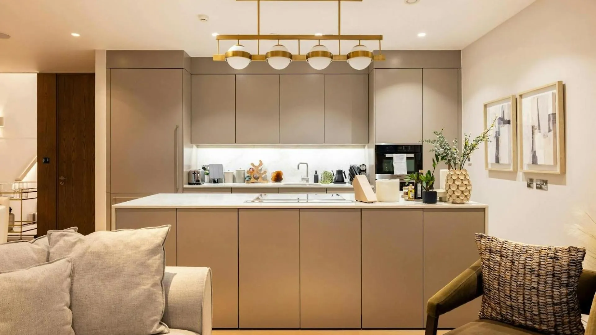 Appartamento Reflejo Bcn - Apartamentos De Lujo Inspirados En El Estilo Barcellona Spagna