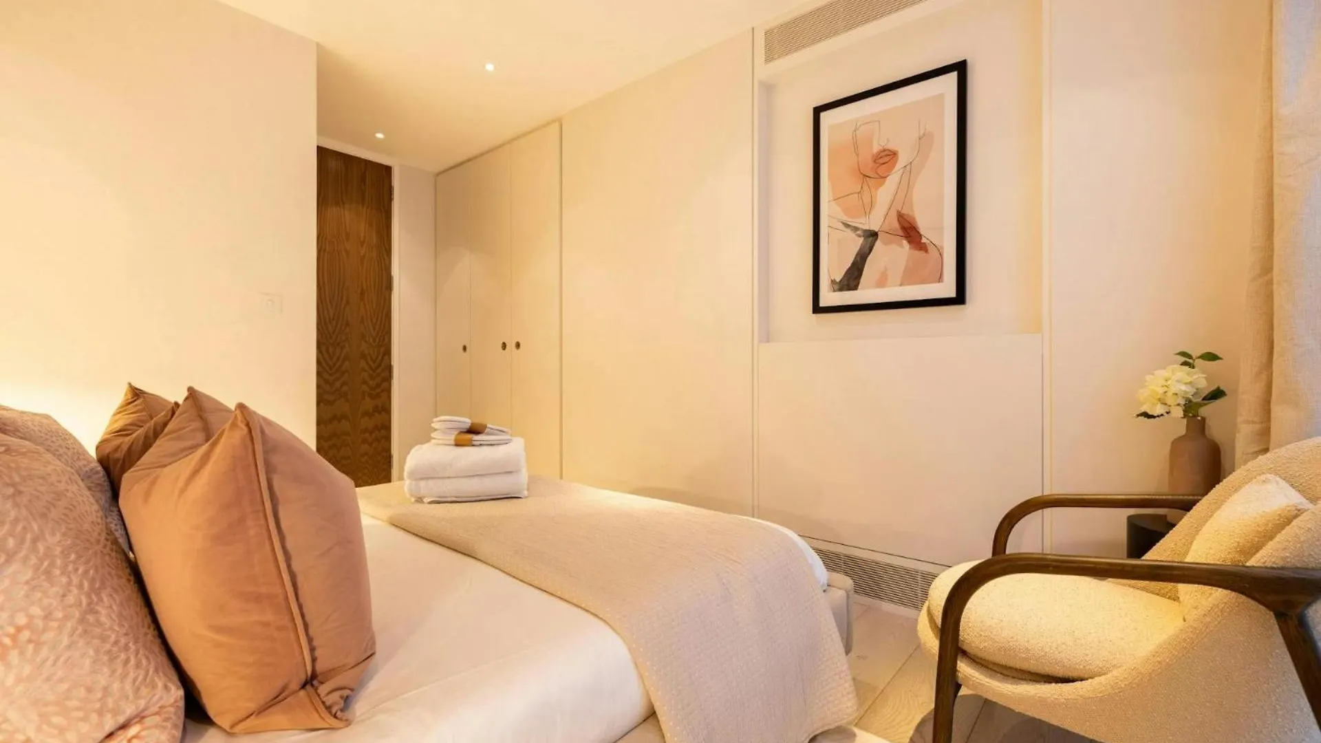 Reflejo Bcn - Apartamentos De Lujo Inspirados En El Estilo Barcellona 0*,